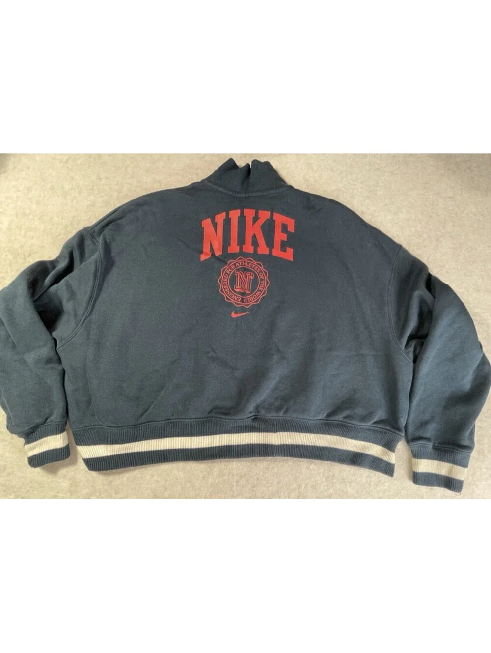 Nike sportswear phoenix